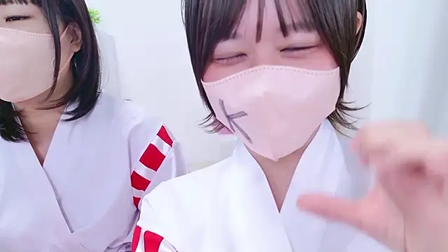 Snapshot of Anzu_xx chatting on 22, 10, 2025 Anzu xx online show from 22, 10, 2025