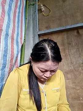 Snapshot of yoowwmr chatting on 27, 10, 2025 yoowwmr online show from 27, 10, 2025