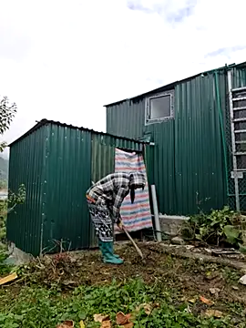 Snapshot of yoowwmr chatting on 29, 10, 2025 yoowwmr online show from 29, 10, 2025