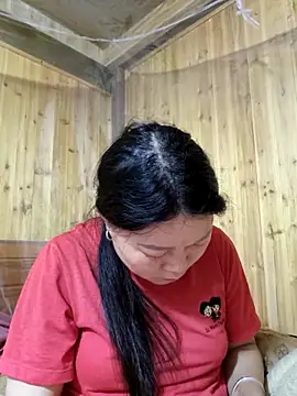 Snapshot of yoowwmr chatting on 31, 10, 2025 yoowwmr online show from 31, 10, 2025