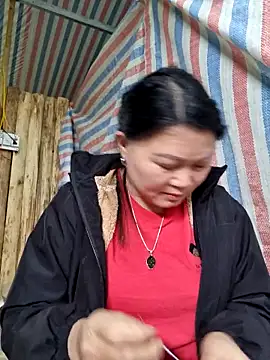 Snapshot of yoowwmr chatting on 2, 11, 2025 yoowwmr online show from 2, 11, 2025