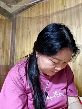 Snapshot of yoowwmr chatting on 2, 11, 2025 yoowwmr online show from 2, 11, 2025