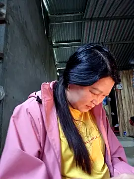 Snapshot of yoowwmr chatting on 5, 11, 2025 yoowwmr online show from 5, 11, 2025