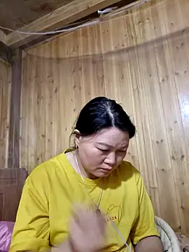 Snapshot of yoowwmr chatting on 5, 11, 2025 yoowwmr online show from 5, 11, 2025