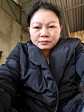 Snapshot of yoowwmr chatting on 23, 11, 2025 yoowwmr online show from 23, 11, 2025