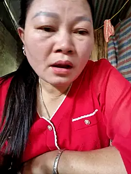 Snapshot of yoowwmr chatting on 2, 12, 2025 yoowwmr online show from 2, 12, 2025