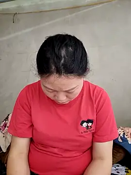 Snapshot of yoowwmr chatting on 3, 12, 2025 yoowwmr online show from 3, 12, 2025