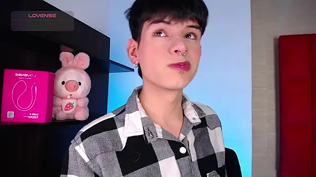 Ezra Storm online show from 17, 12, 2025