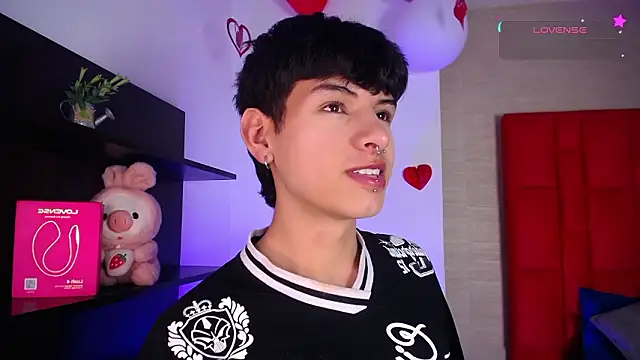 Ezra Storm online show from 22, 2, 2026