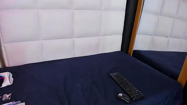 Snapshot of Nicky_six333 chatting on 23, 9, 2025 Nicky six333 online show from 23, 9, 2025
