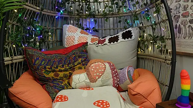 bendingofwillow online show from 24, 11, 2025