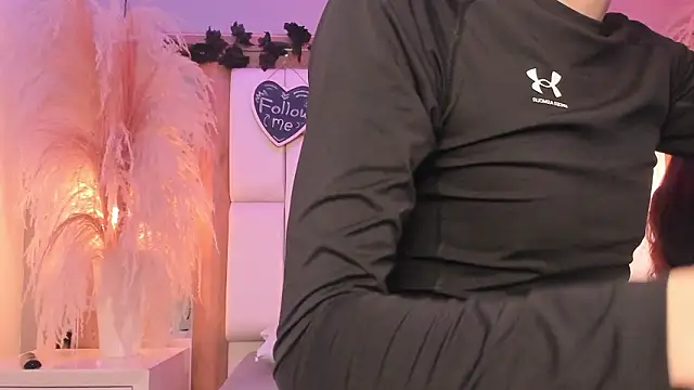 Daphne And Roger online show from 23, 3, 2026