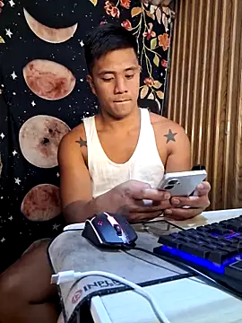 Snapshot of mr_dave chatting on 16, 12, 2025 mr dave online show from 16, 12, 2025