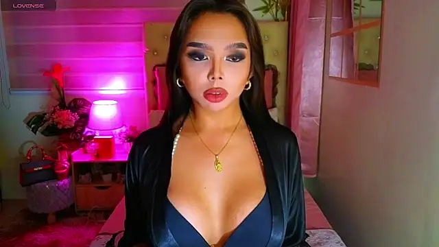 Snapshot of MoniqueCeleste chatting on 19, 6, 2026 MoniqueCeleste online show from 19, 6, 2026