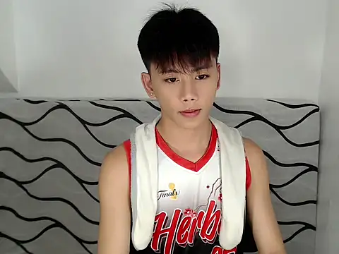 Snapshot of ynotyu chatting on 10, 7, 2026 ynotyu online show from 10, 7, 2026
