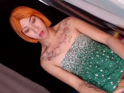 Xyourstellafox online show from 2, 11, 2025