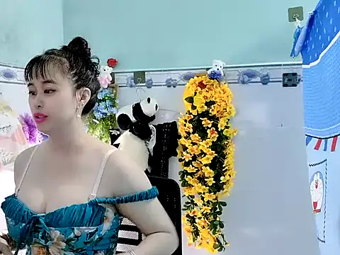 emgaixinhngoan online show from 22, 9, 2025