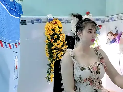 emgaixinhngoan online show from 8, 10, 2025