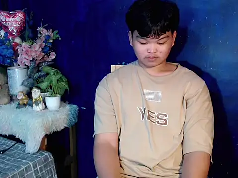 Reynelcock online show from 13, 10, 2025