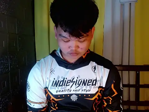 Reynelcock online show from 3, 11, 2025