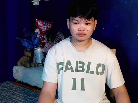 Reynelcock online show from 7, 11, 2025