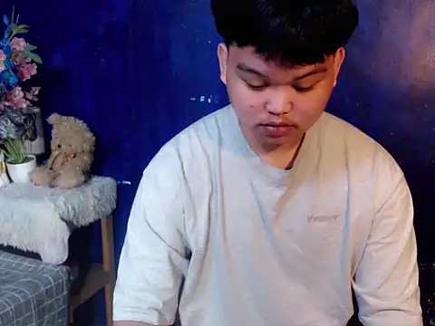 Reynelcock online show from 13, 4, 2026