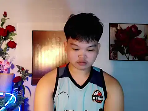 Snapshot of Reynelcock chatting on 22, 6, 2026 Reynelcock online show from 22, 6, 2026
