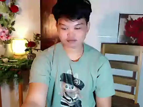 Snapshot of Reynelcock chatting on 16, 7, 2026 Reynelcock online show from 16, 7, 2026