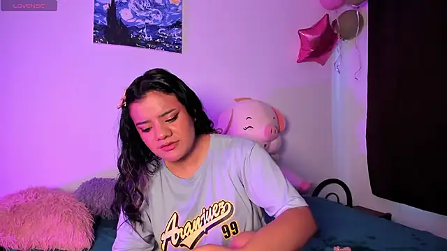 Shophie thoopson online show from 27, 11, 2025