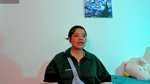 Snapshot of Shophie_thoopson chatting on 16, 1, 2026 Shophie thoopson online show from 16, 1, 2026