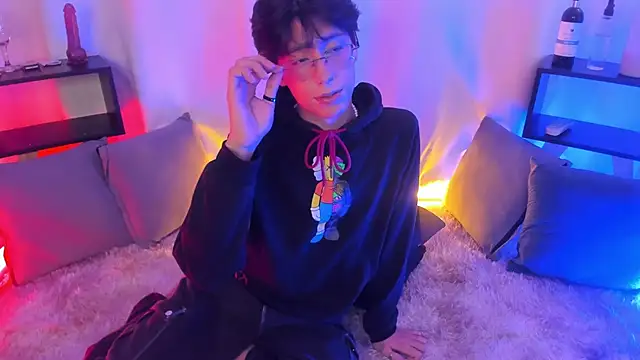 luixdust  online show from 23, 9, 2025