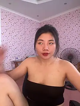 D2sweet online show from 5, 10, 2025