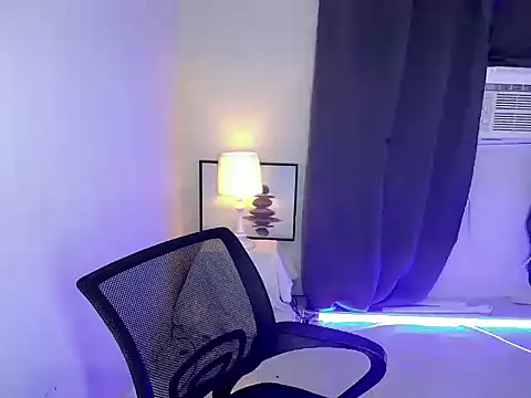 Snapshot of Filipina_milker chatting on 12, 10, 2025 Filipina milker online show from 12, 10, 2025