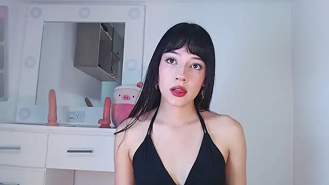 Snapshot of Cleogh_ chatting on 30, 11, 2025 Cleogh online show from 30, 11, 2025