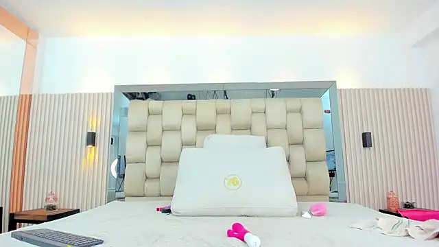 ikia lopez  online show from 13, 12, 2025