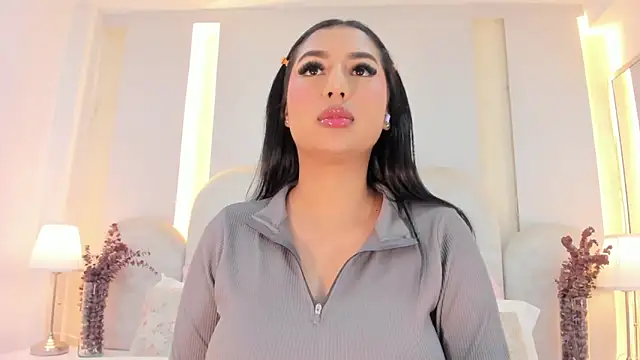 SalomeeBell online show from 1, 10, 2025