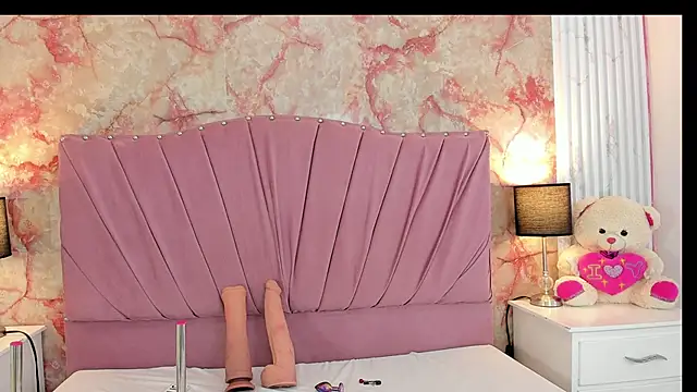 Wonderkloe  online show from 9, 4, 2026