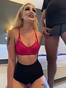 Snapshot of sexycouples35 chatting on 10, 10, 2025 sexycouples35 online show from 10, 10, 2025