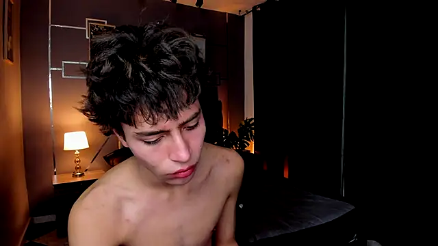 Snapshot of Christopher_77 chatting on 29, 9, 2025 Christopher 77 online show from 29, 9, 2025