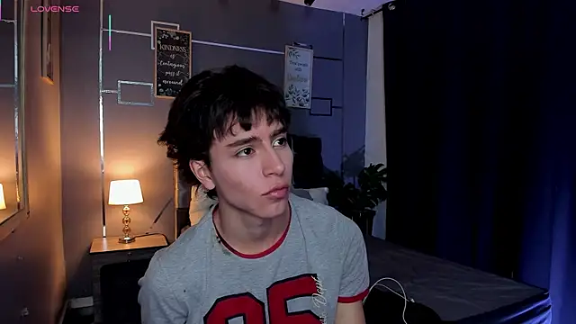 Snapshot of Christopher_77 chatting on 1, 10, 2025 Christopher 77 online show from 1, 10, 2025