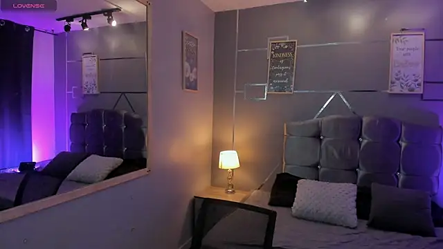 Snapshot of Christopher_77 chatting on 22, 10, 2025 Christopher 77 online show from 22, 10, 2025