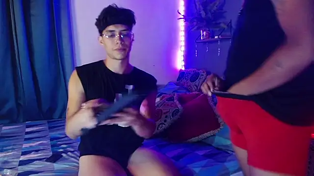 Snapshot of Dylann_west chatting on 25, 9, 2025 Dylann west online show from 25, 9, 2025