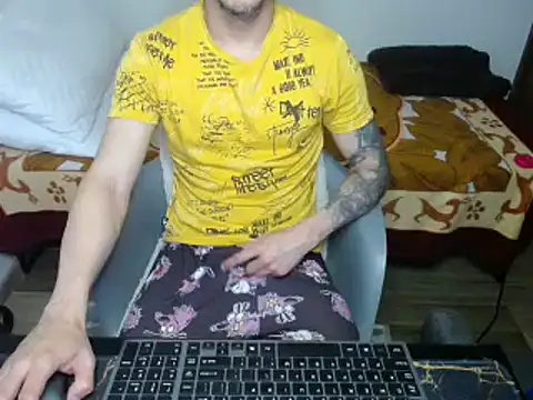 Snapshot of bossking017 chatting on 3, 2, 2025 bossking017 online show from 3, 2, 2025