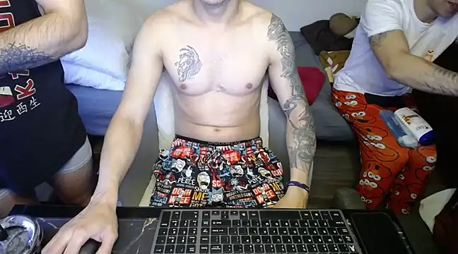 Snapshot of bossking017 chatting on 8, 2, 2025 bossking017 online show from 8, 2, 2025