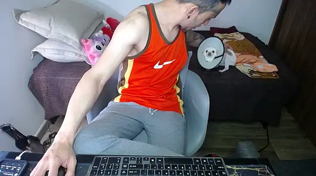 Snapshot of bossking017 chatting on 2, 3, 2025 bossking017 online show from 2, 3, 2025