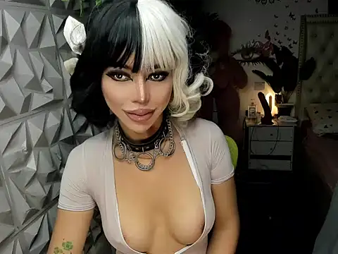 Snapshot of janecomander chatting on 13, 11, 2025 janecomander online show from 13, 11, 2025