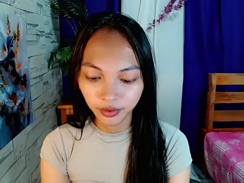 Snapshot of Simi_Ipit chatting on 23, 6, 2026 Simi Ipit online show from 23, 6, 2026
