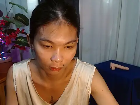 Snapshot of laura_leeforever chatting on 29, 6, 2026 laura leeforever online show from 29, 6, 2026
