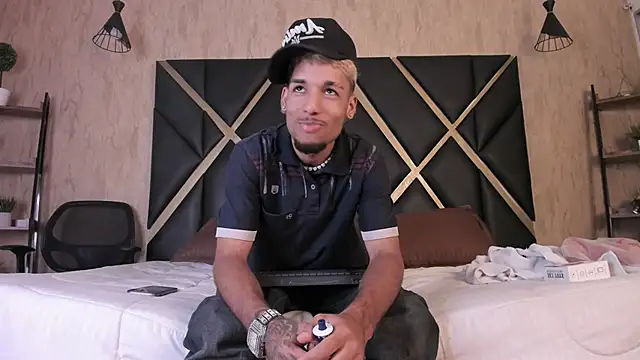 Thiagoferreti online show from 10, 9, 2025