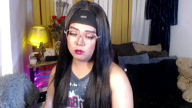 Snapshot of YourSweet-mich chatting on 10, 5, 2026 YourSweet-mich online show from 10, 5, 2026